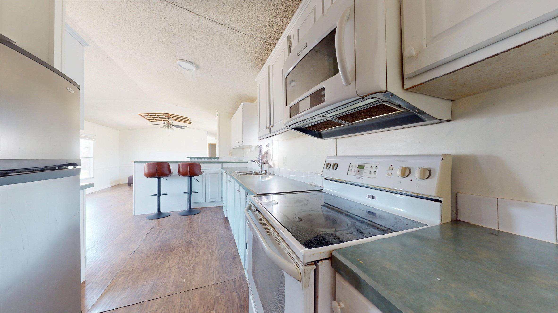 206 Creekview Meadows Court