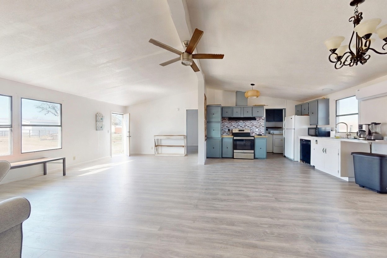 206 Creekview Meadows Court