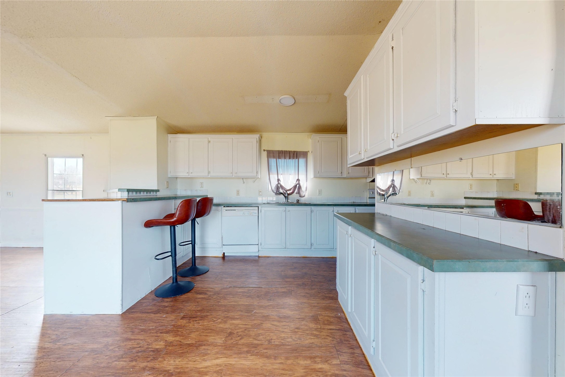 206 Creekview Meadows Court