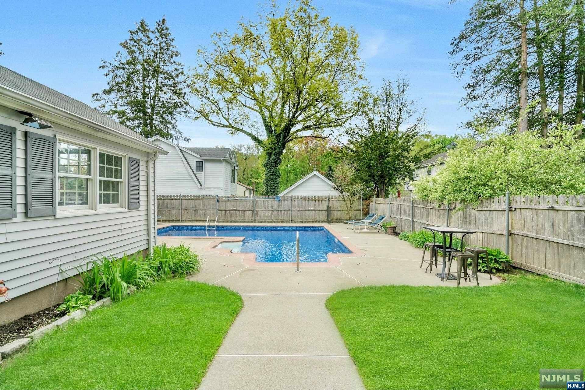 14 Taillon Terrace