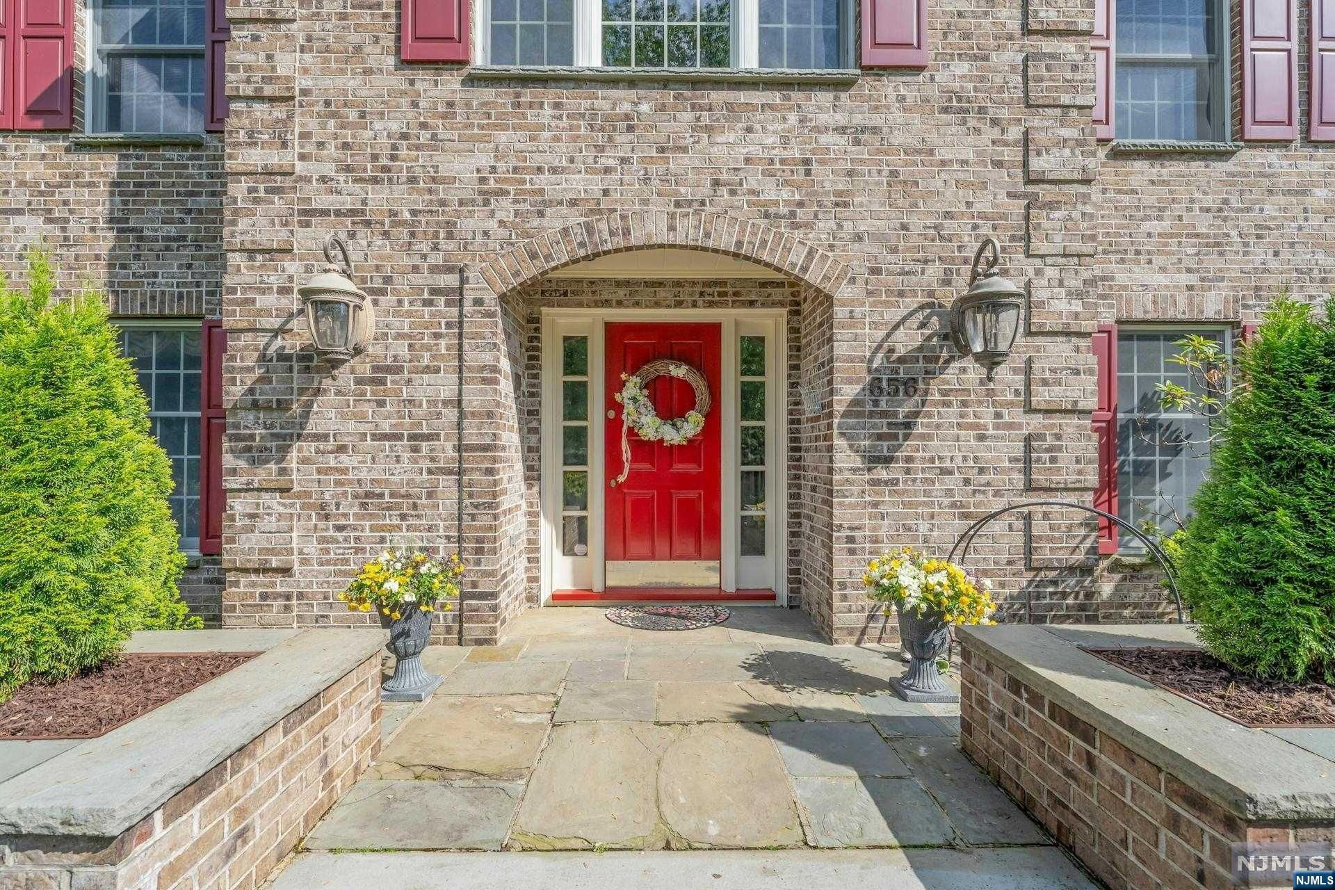 656 Daniel Court