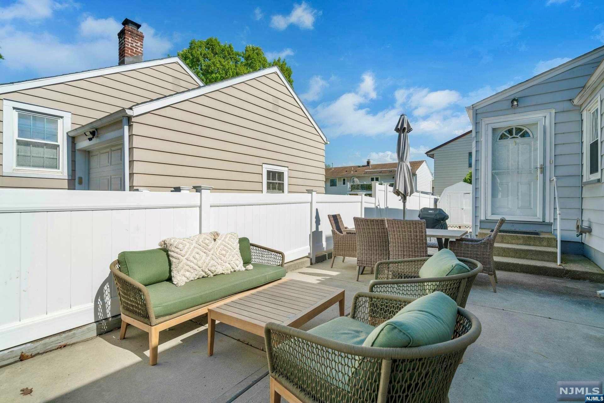 00-07 Midland Avenue
