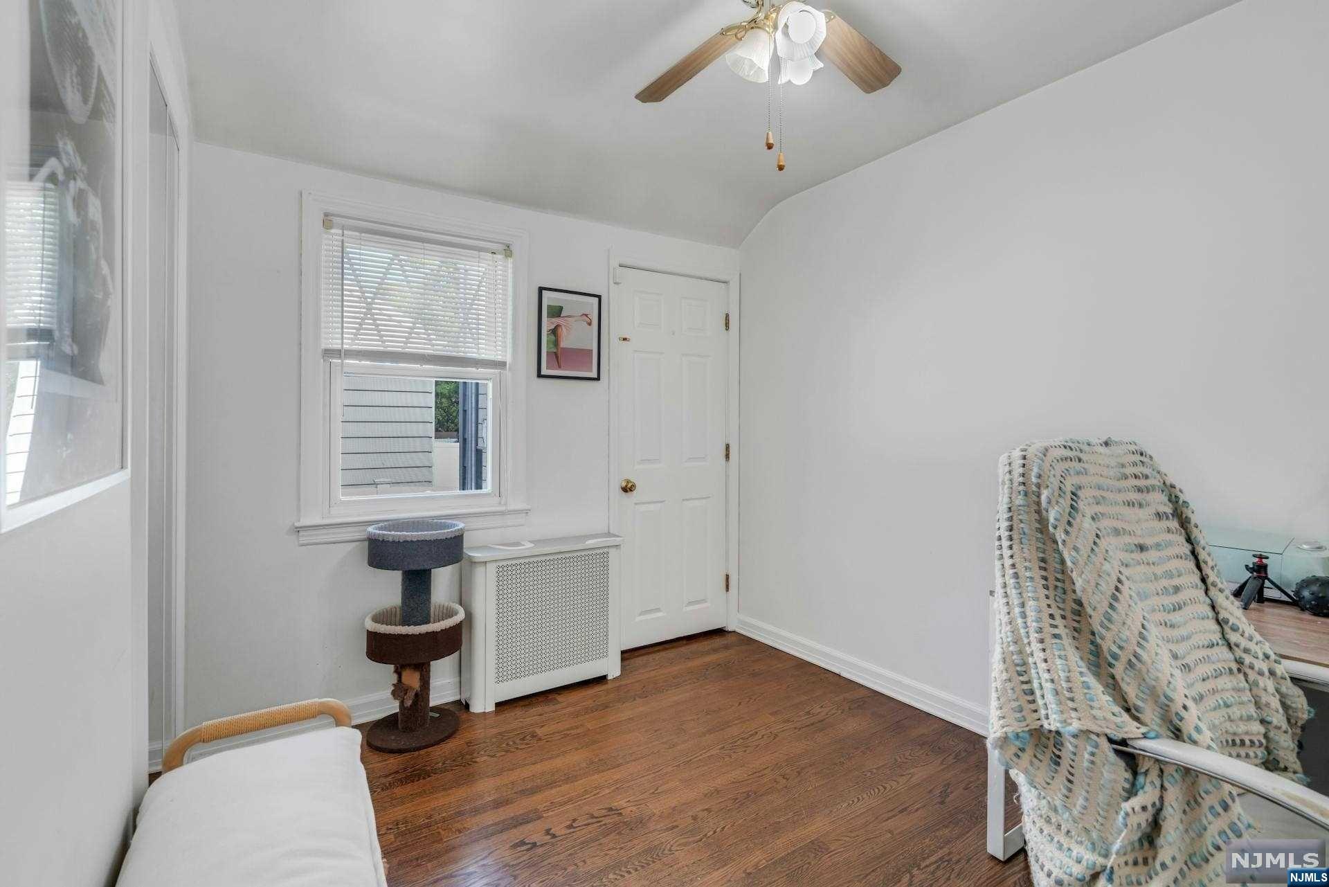 00-07 Midland Avenue