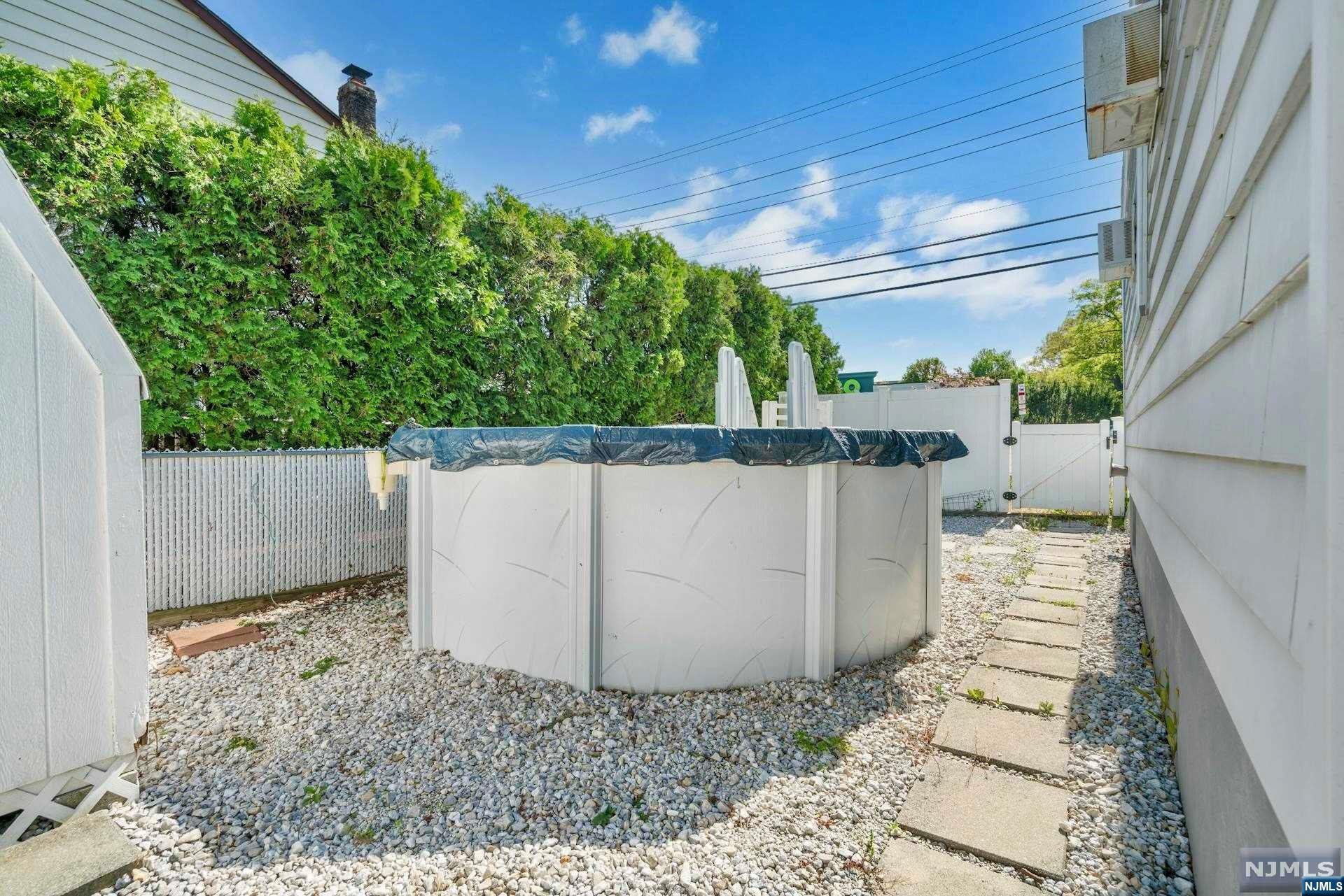 00-07 Midland Avenue