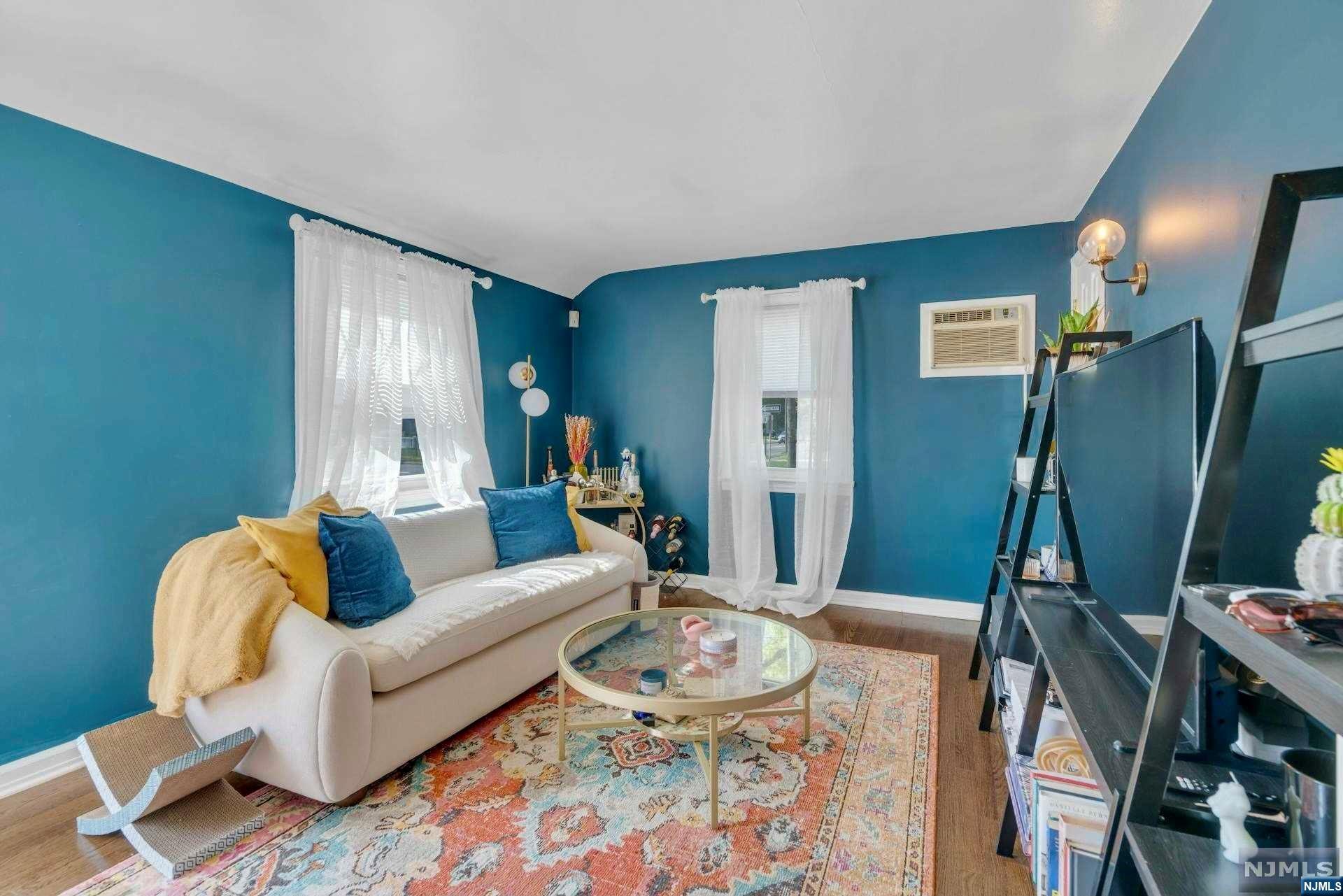 00-07 Midland Avenue