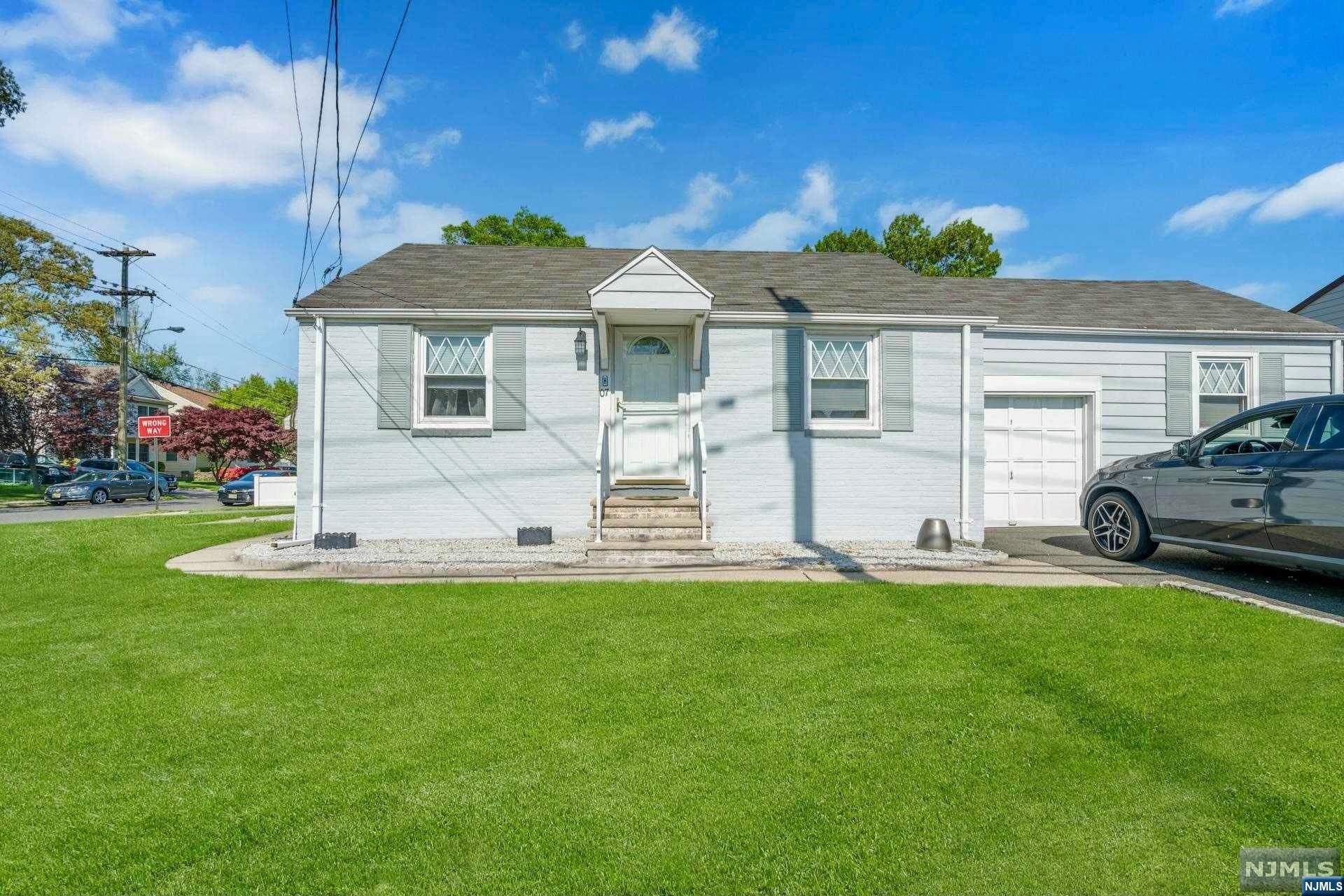 00-07 Midland Avenue
