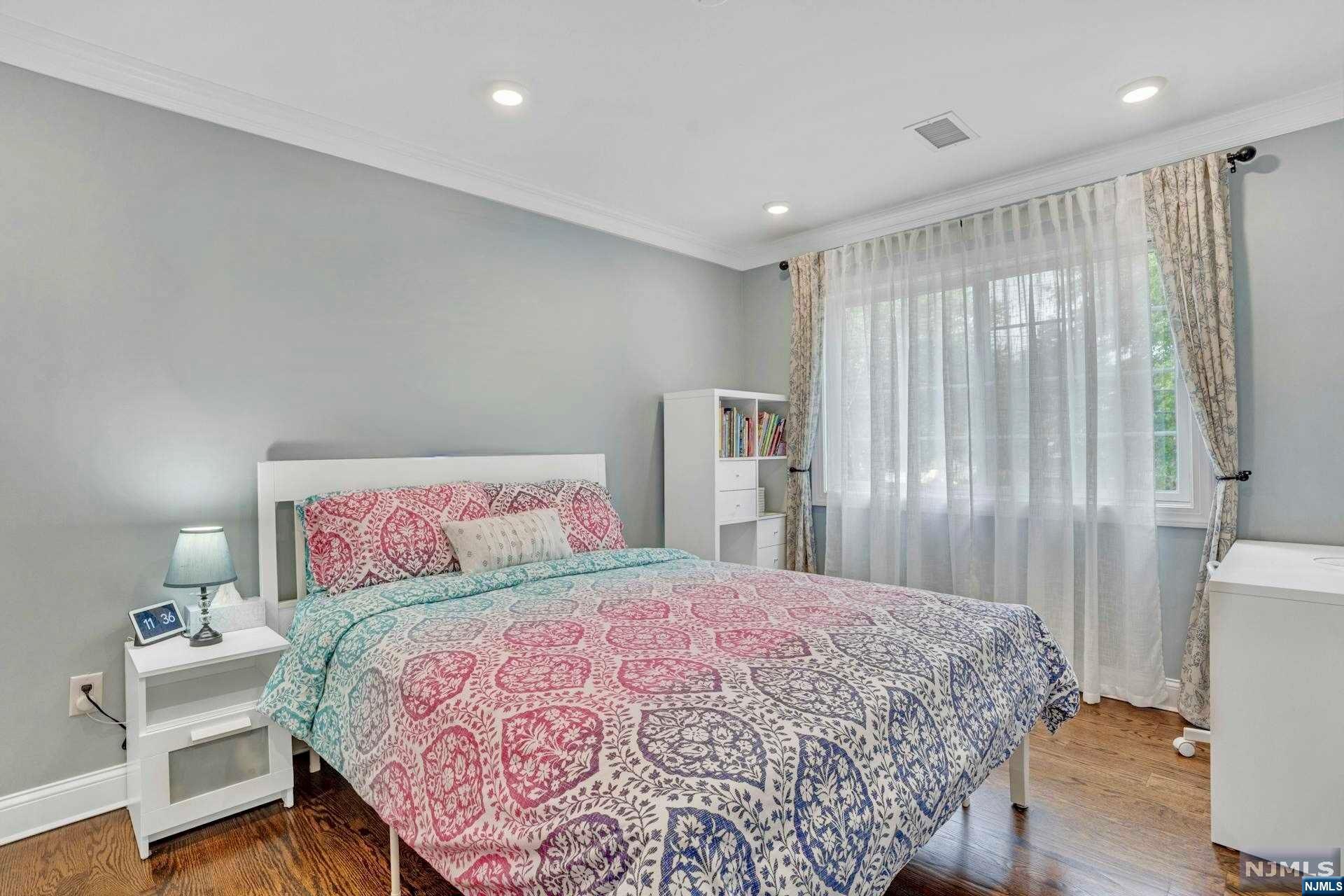 30 Hemlock Drive