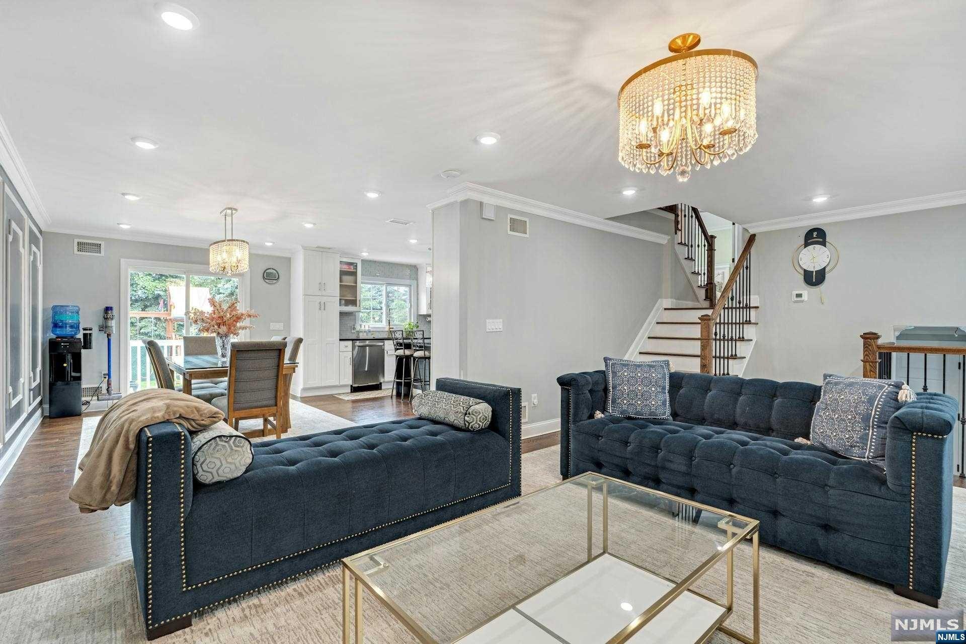 30 Hemlock Drive