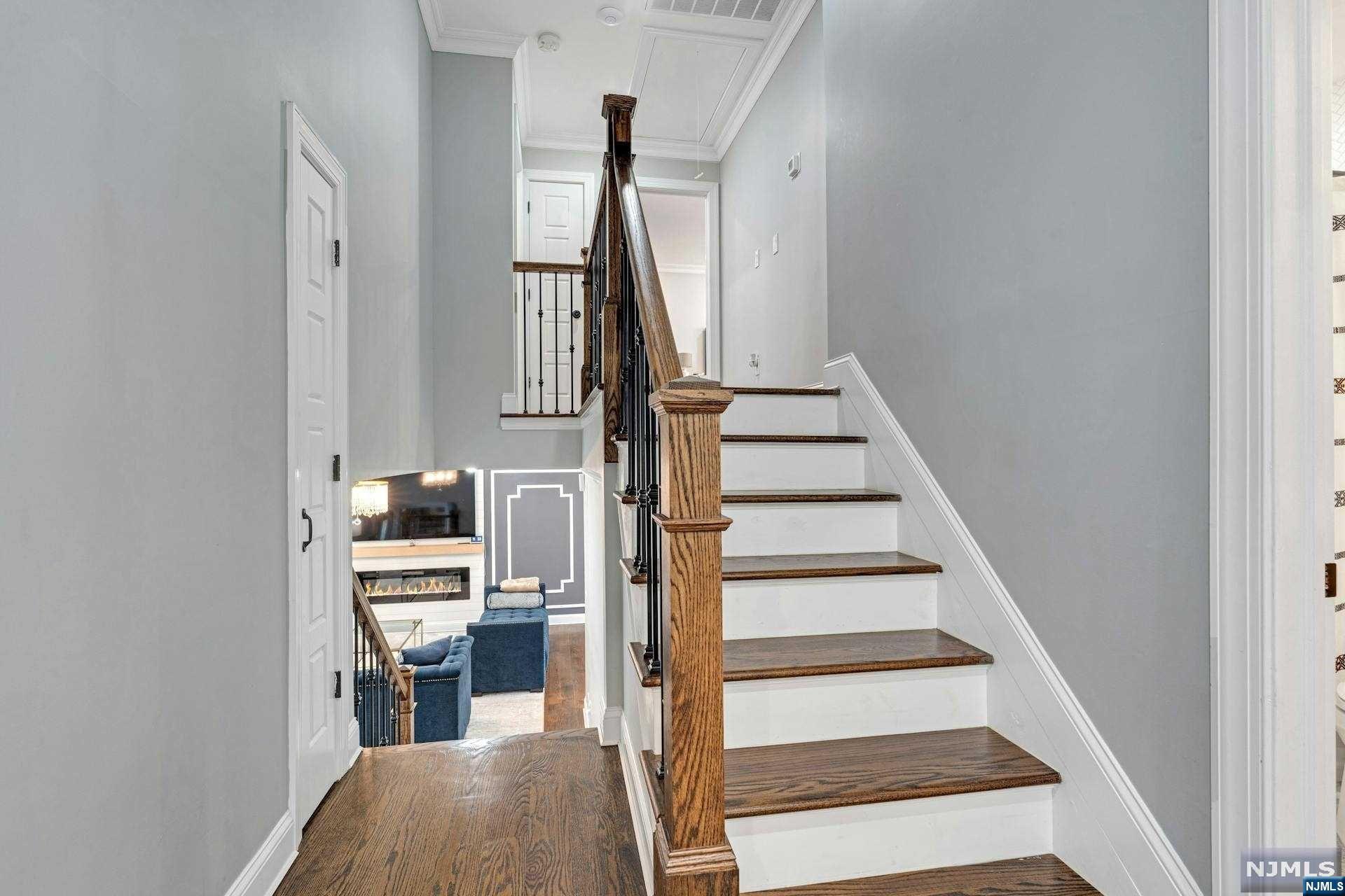 30 Hemlock Drive