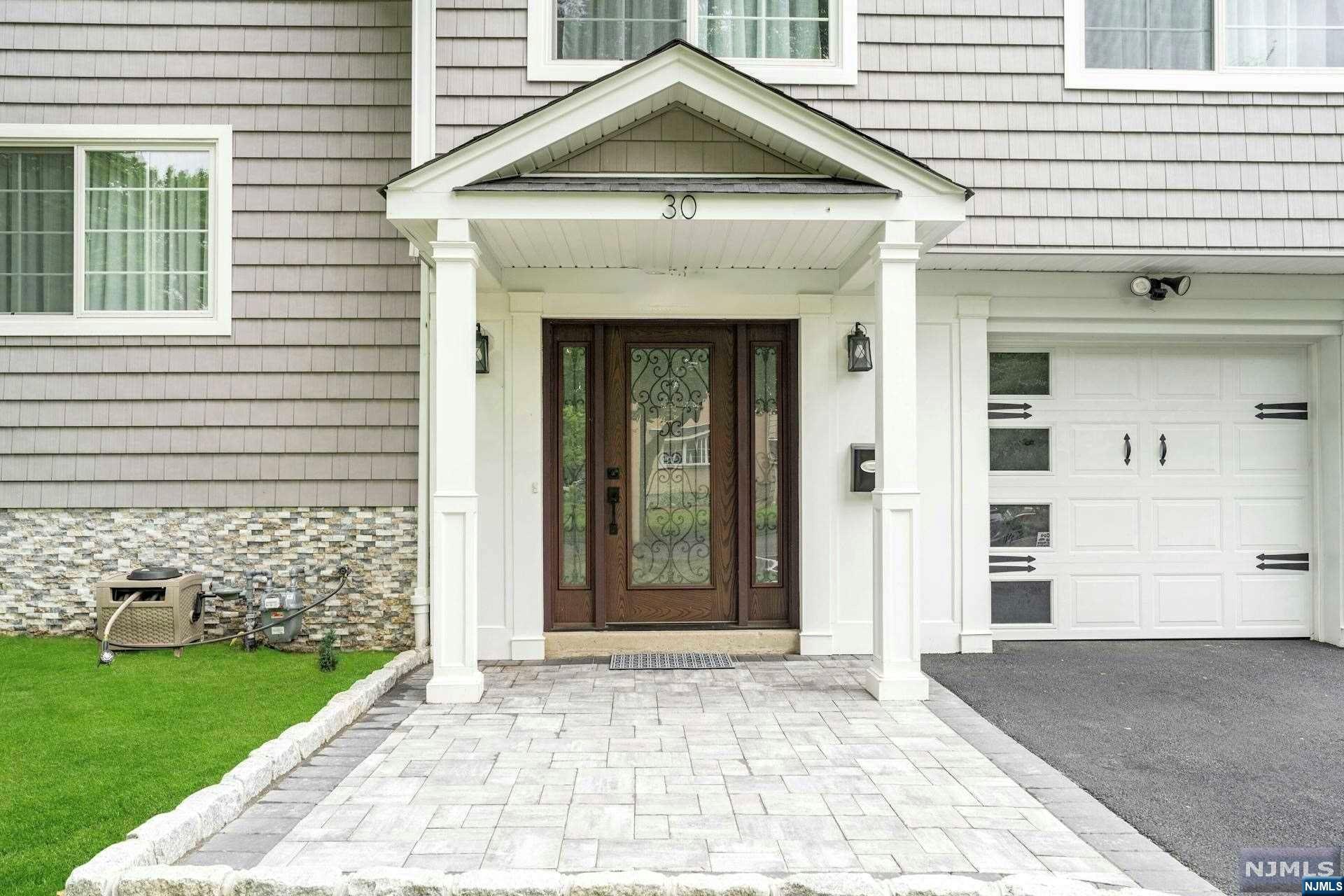 30 Hemlock Drive