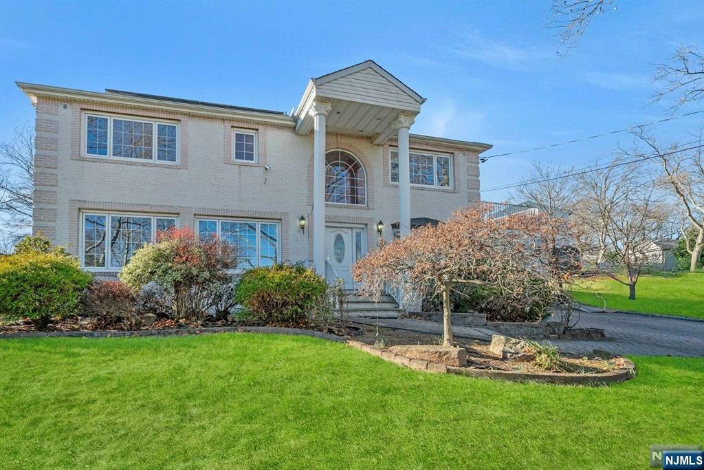 238 Addison Place