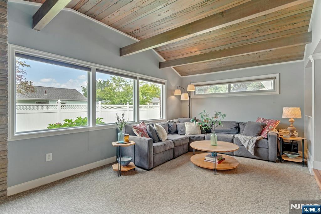 16 Sullivan Drive