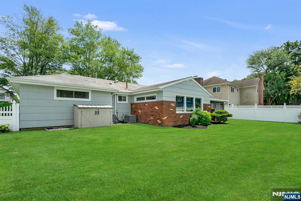 16 Sullivan Drive