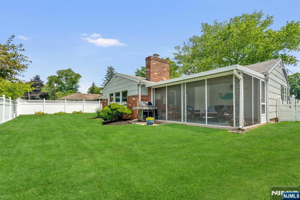 16 Sullivan Drive