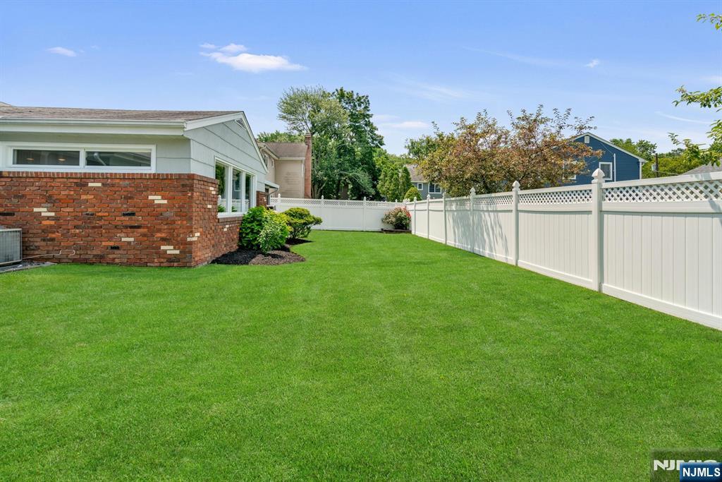 16 Sullivan Drive