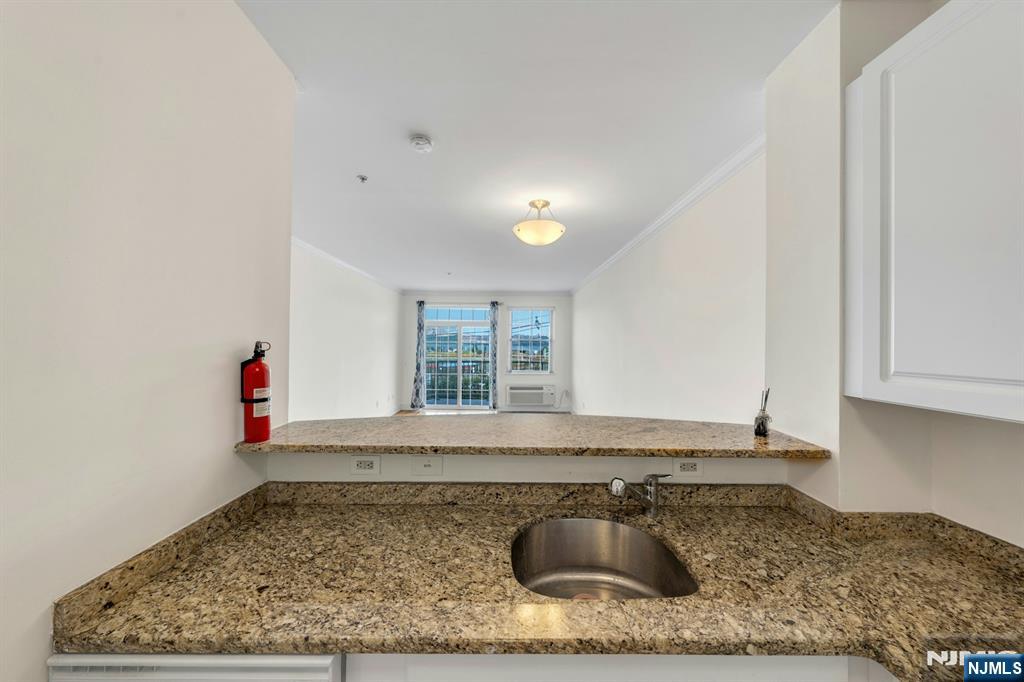 1100 River Road 201
