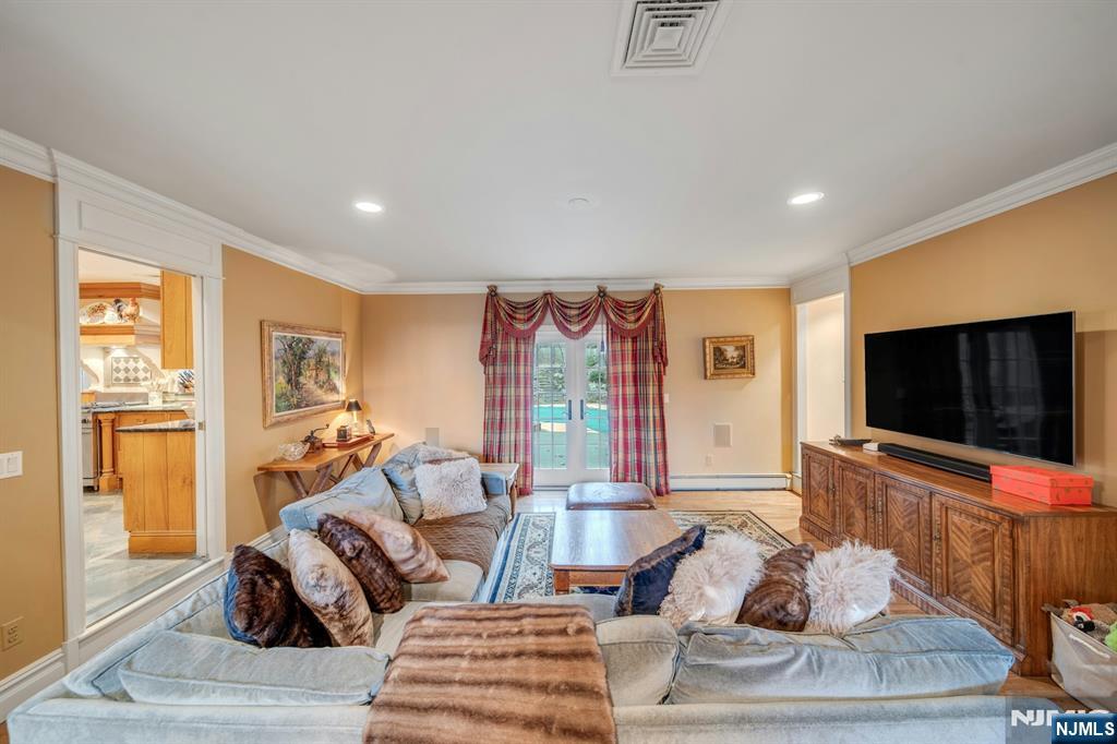717 Ashmont Road