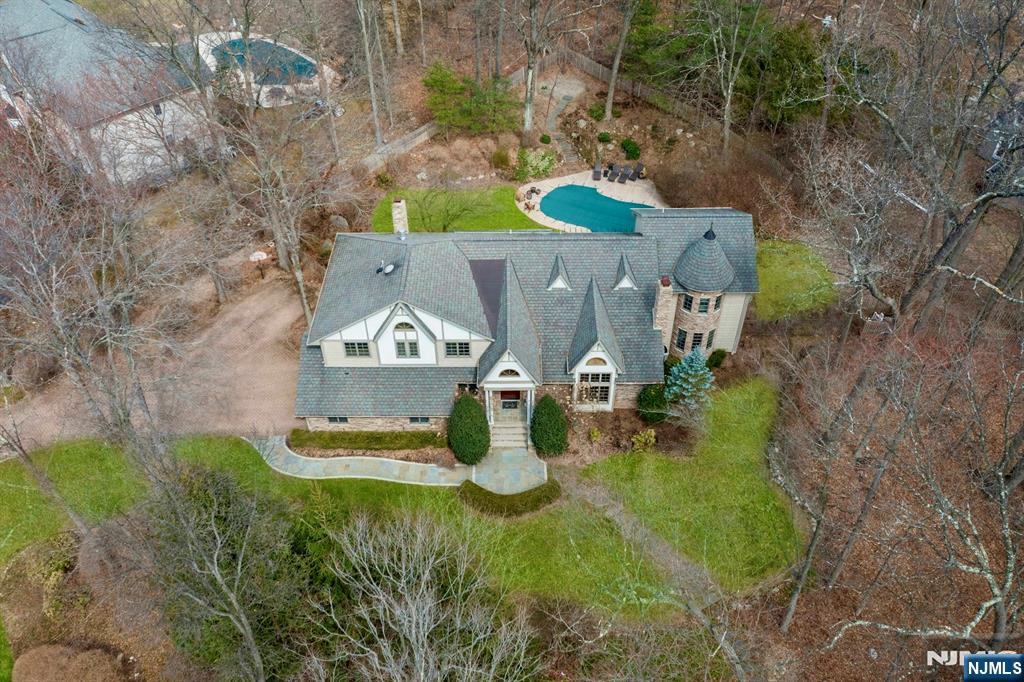717 Ashmont Road