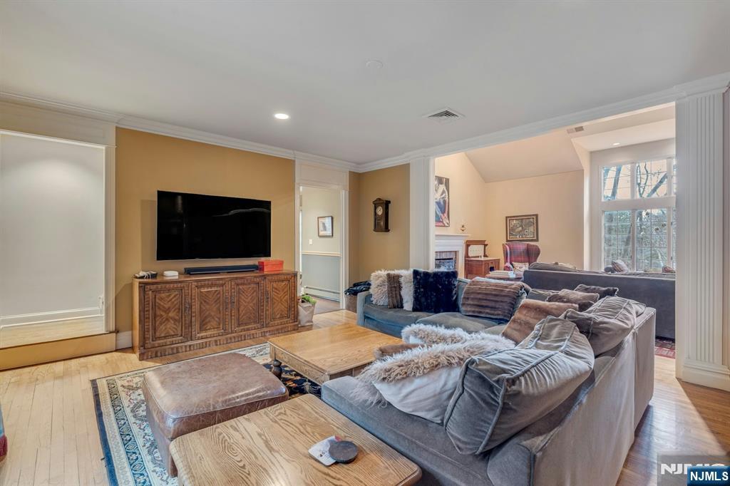 717 Ashmont Road