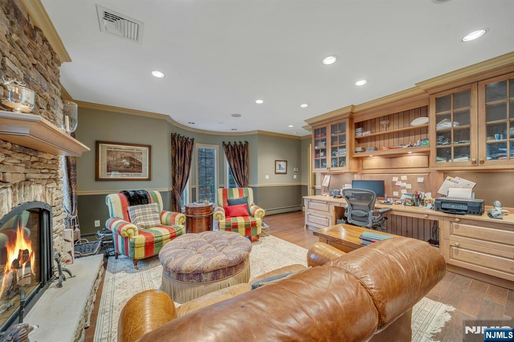 717 Ashmont Road