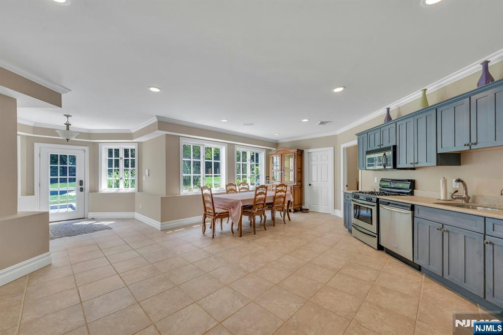 502 Timberline Drive