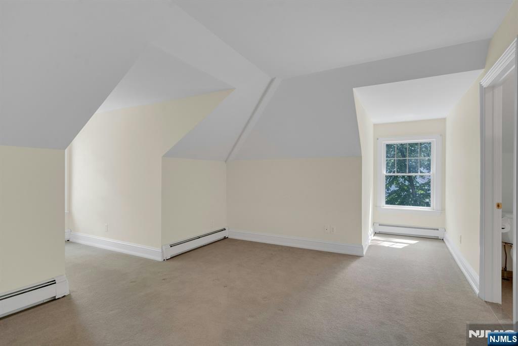 83 Chestnut Ridge Road