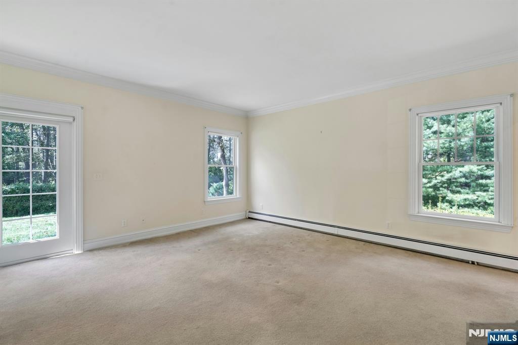 83 Chestnut Ridge Road