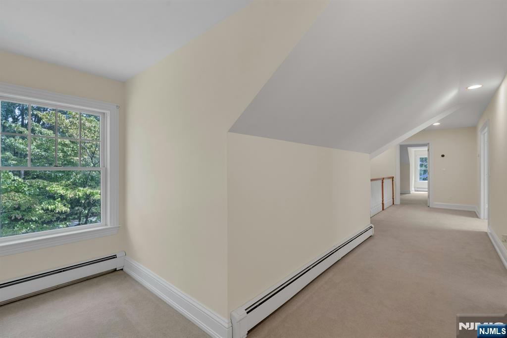 83 Chestnut Ridge Road