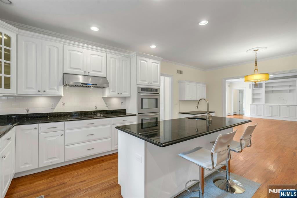 83 Chestnut Ridge Road