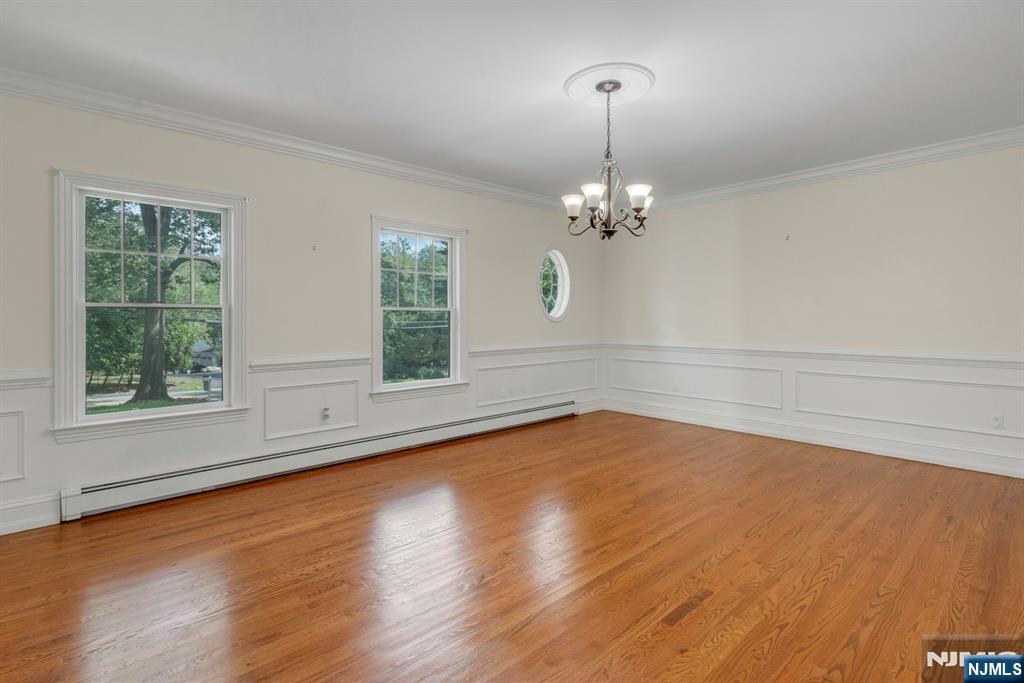 83 Chestnut Ridge Road