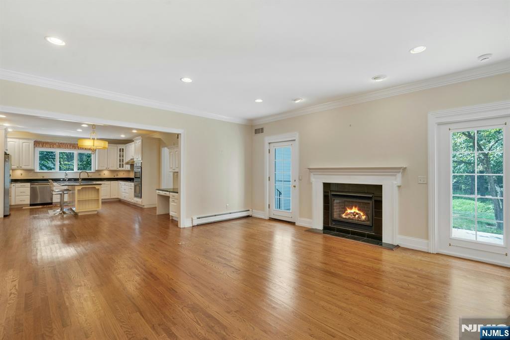 83 Chestnut Ridge Road