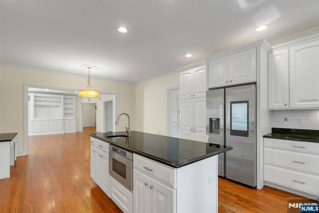 83 Chestnut Ridge Road