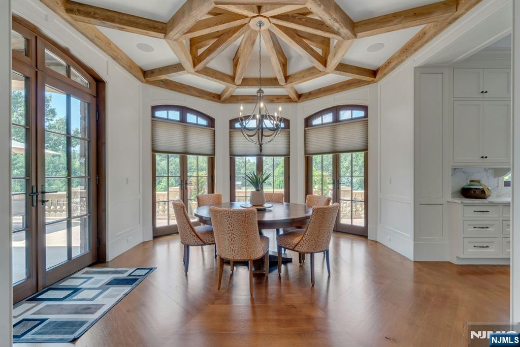 123 E Saddle River Road