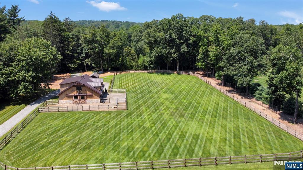 123 E Saddle River Road