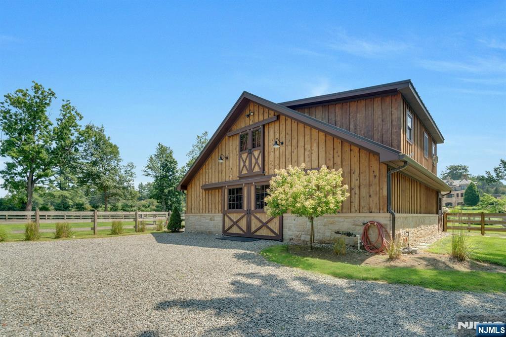 123 E Saddle River Road