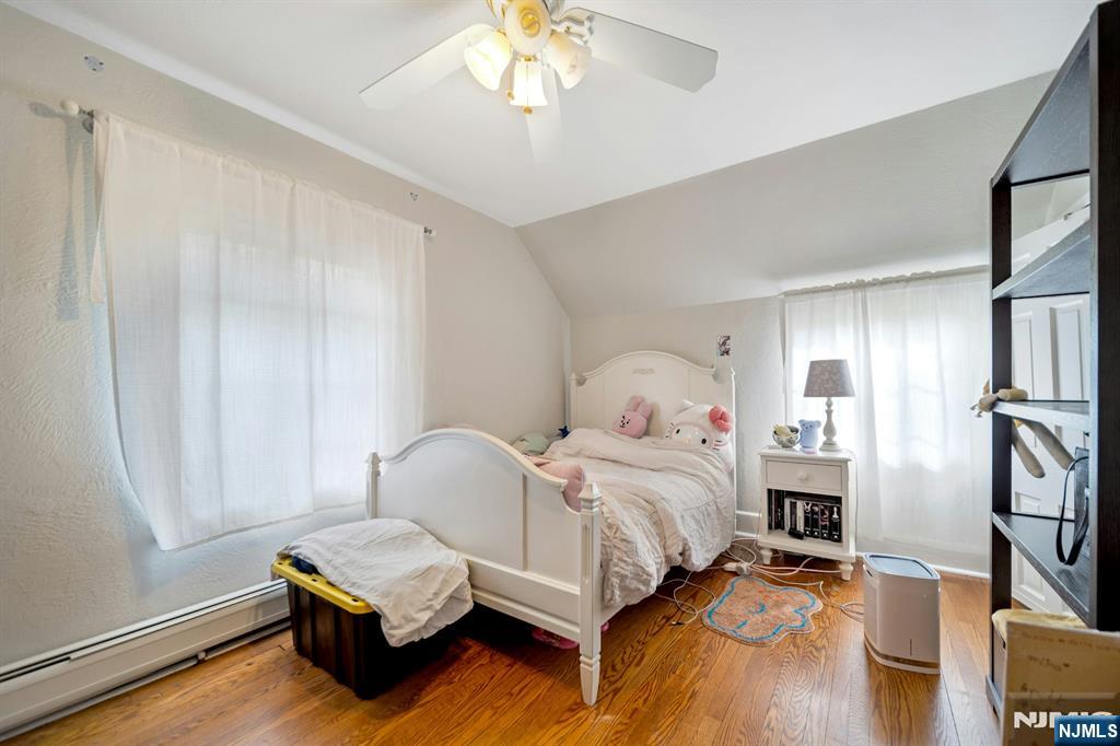17 Hillside Avenue