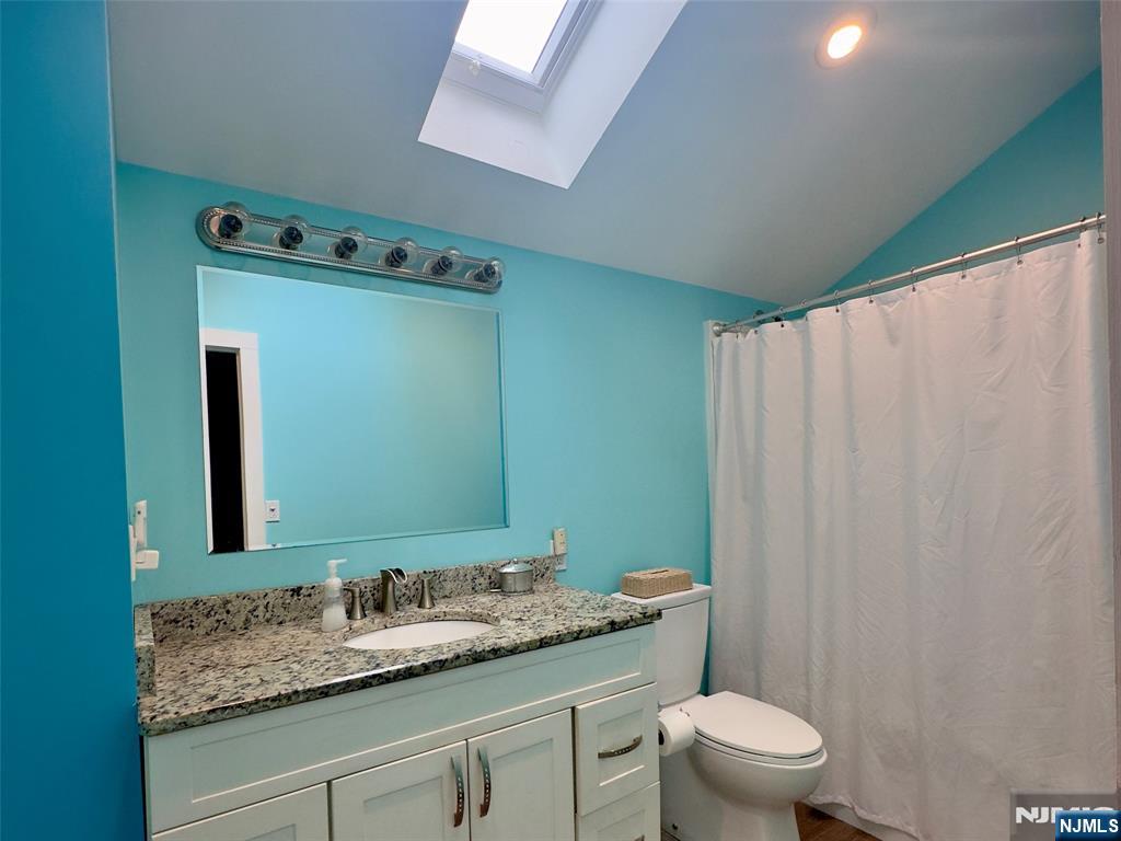 17 Hillside Avenue