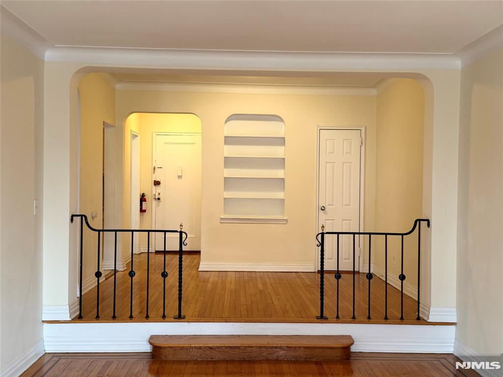 100 Prospect Avenue 2L