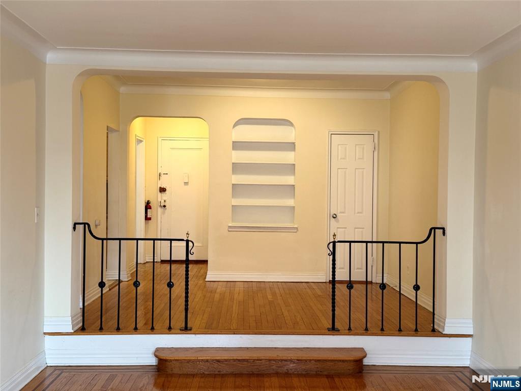 100 Prospect Avenue 2L