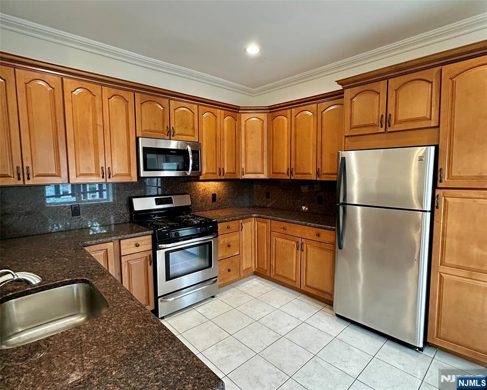 35 N Farview Avenue 1