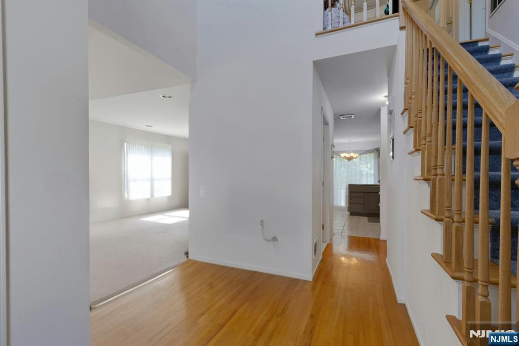 14 Summit Court