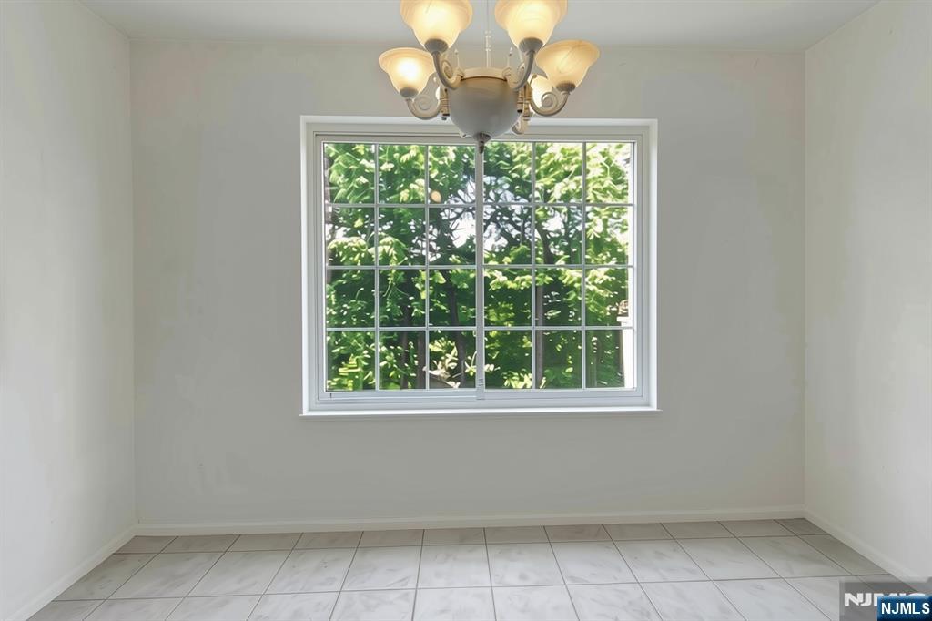 14 Summit Court