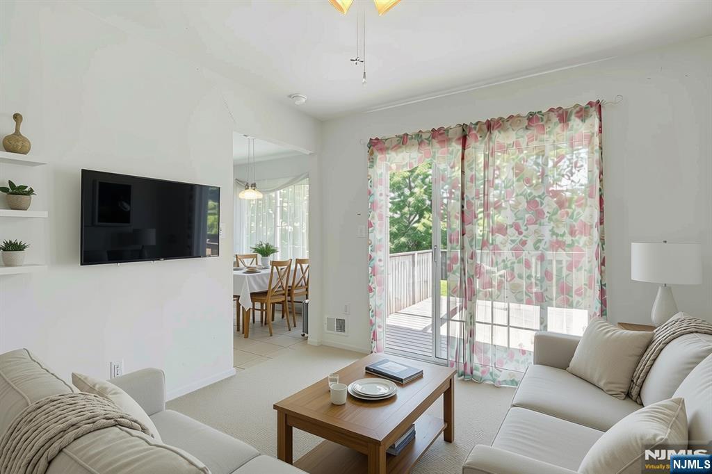 14 Summit Court
