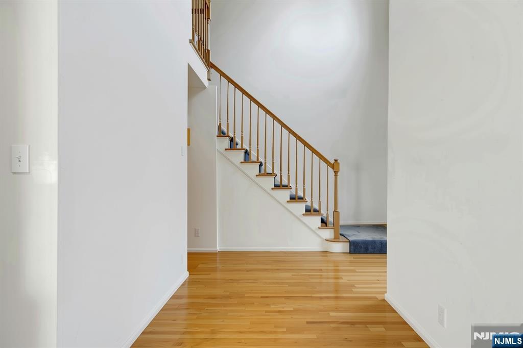 14 Summit Court