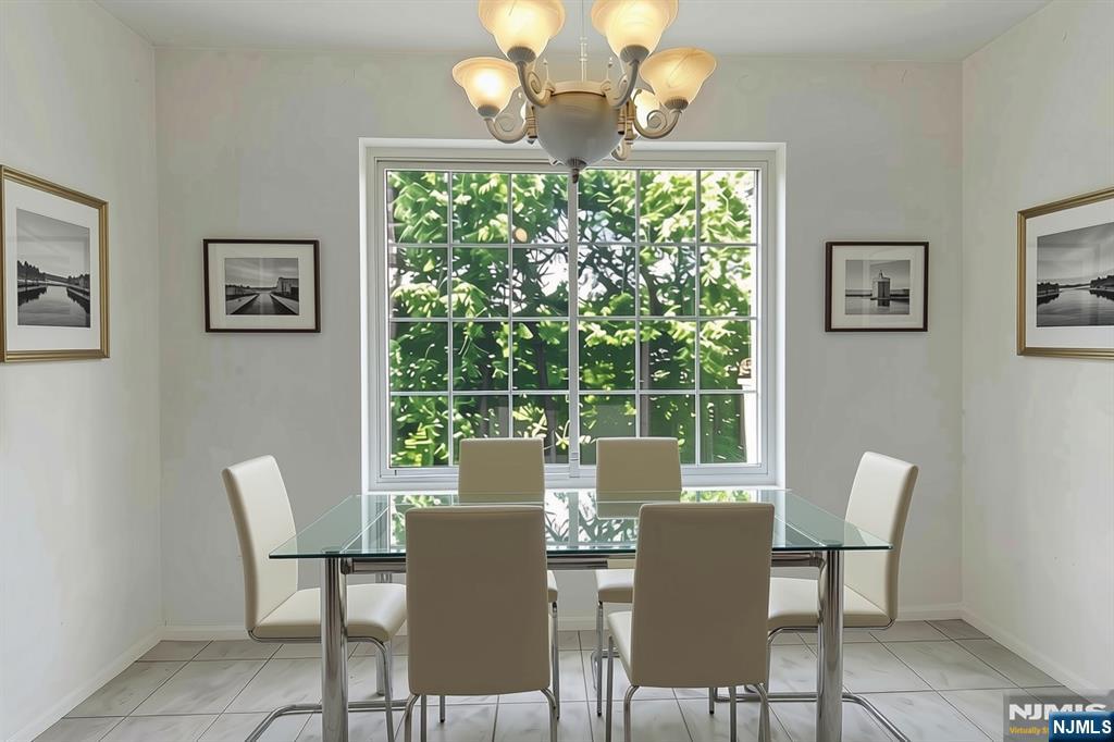 14 Summit Court
