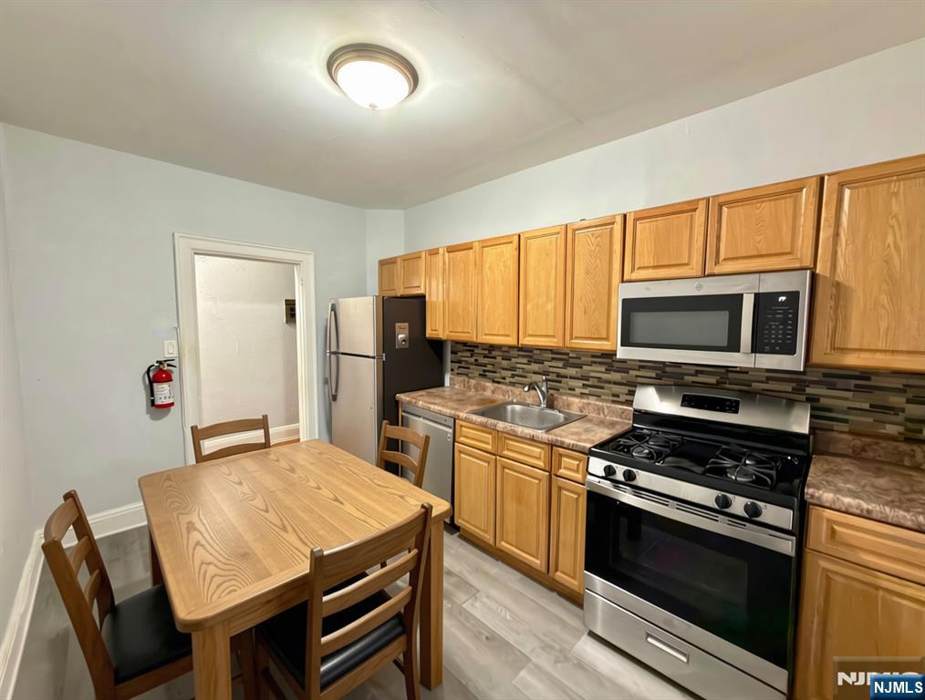 7435 Boulevard 309