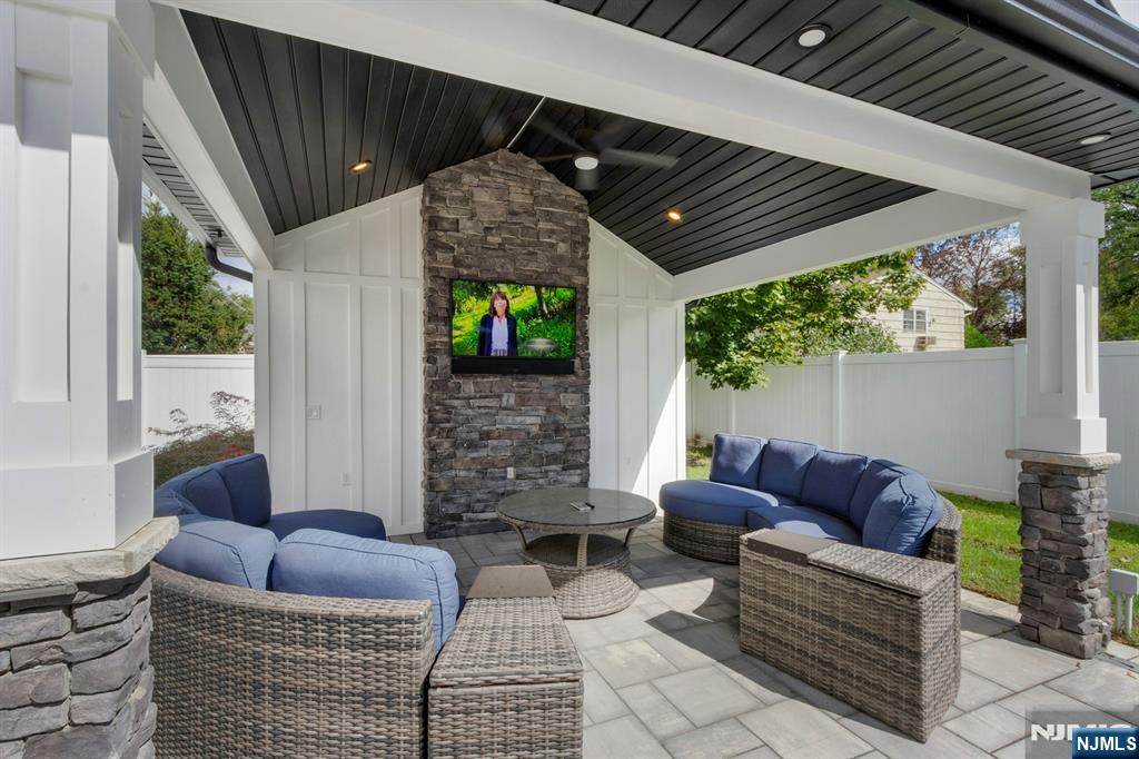 207 Wilsey Court