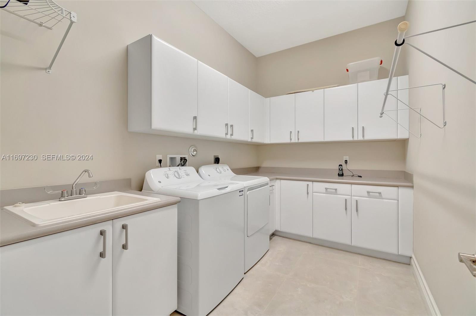 8959 Golden Mountain Circle