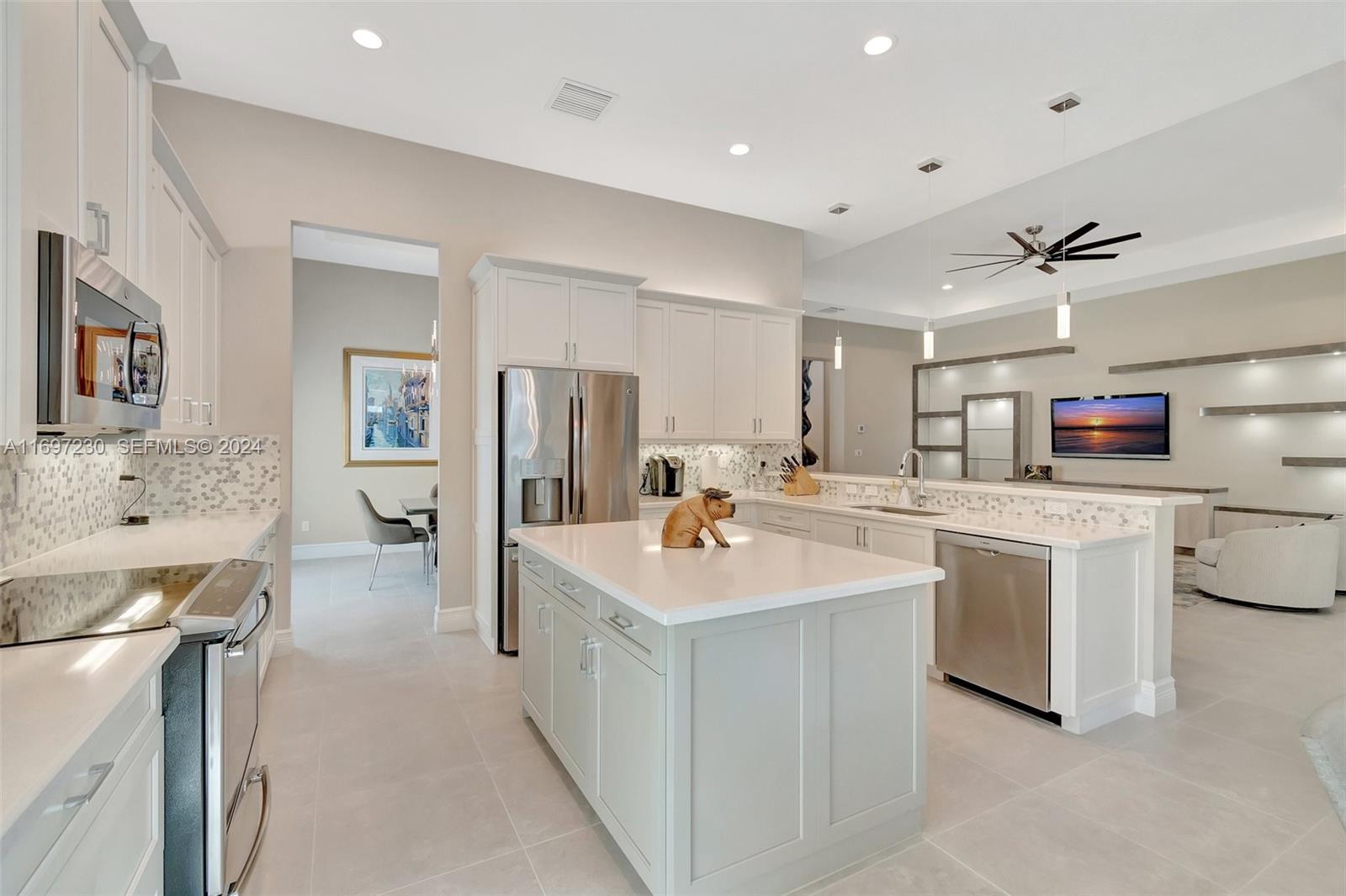 8959 Golden Mountain Circle