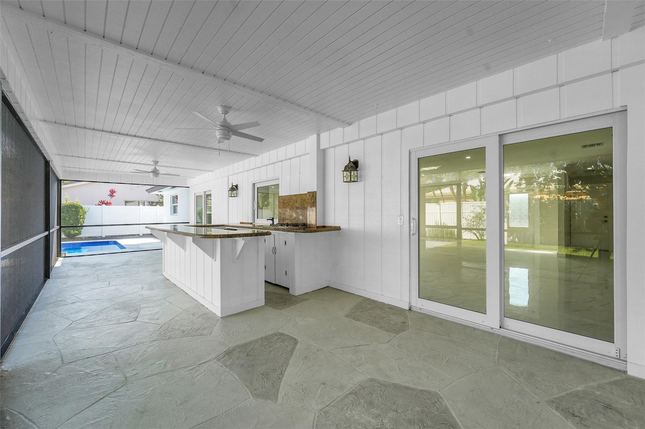 1190 Dolphin Road